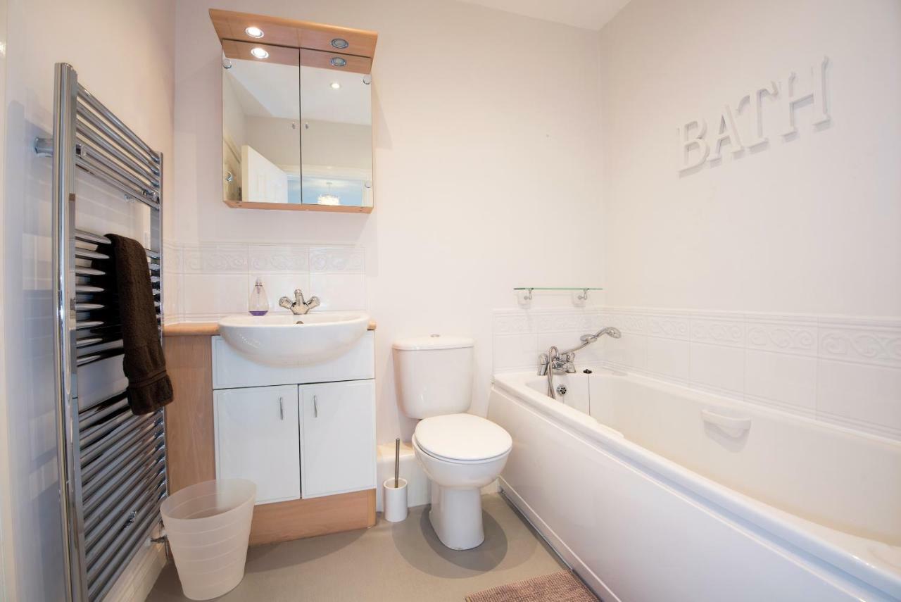Dalton Crescent Villa Durham Bagian luar foto